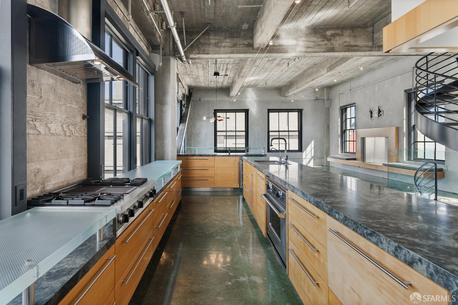Detail Gallery Image 13 of 60 For 2 Mint Plz #1001,  San Francisco,  CA 94103 - 4 Beds | 3 Baths
