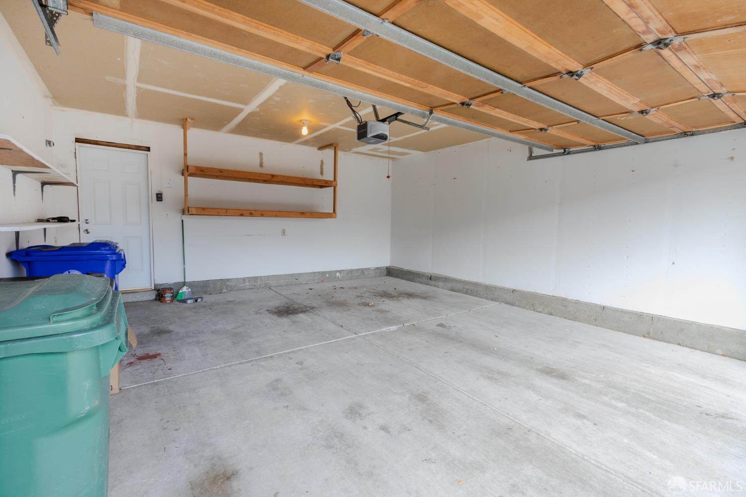 Detail Gallery Image 16 of 20 For 102 S Wildwood, Hercules,  CA 94547 - 2 Beds | 2 Baths