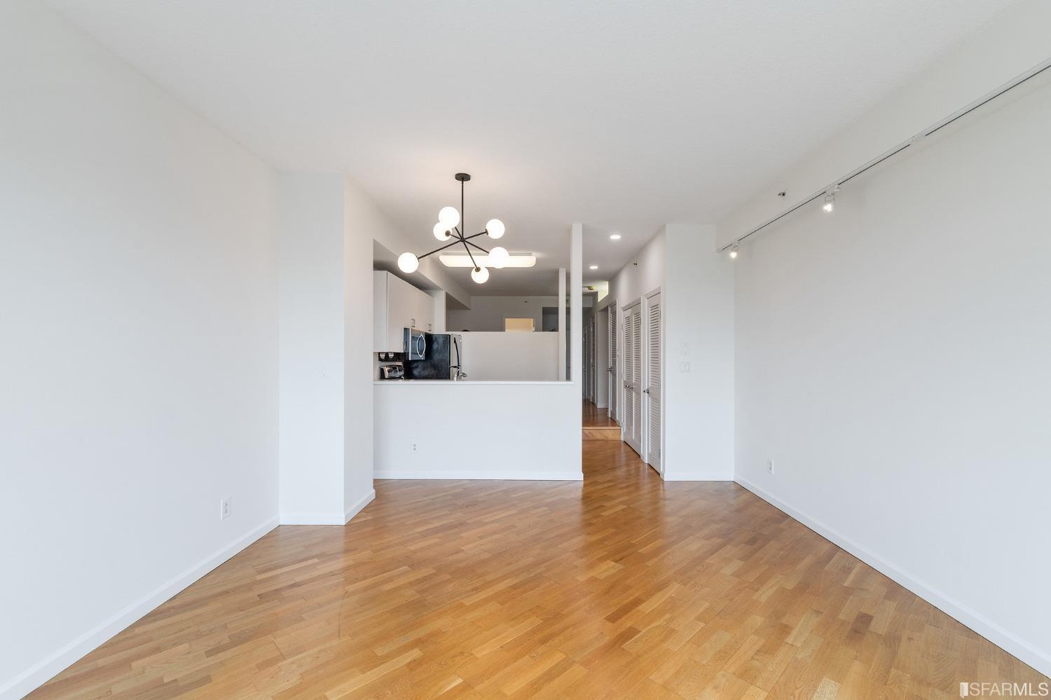 Detail Gallery Image 22 of 29 For 220 Lombard St #618,  San Francisco,  CA 94111 - 1 Beds | 1 Baths