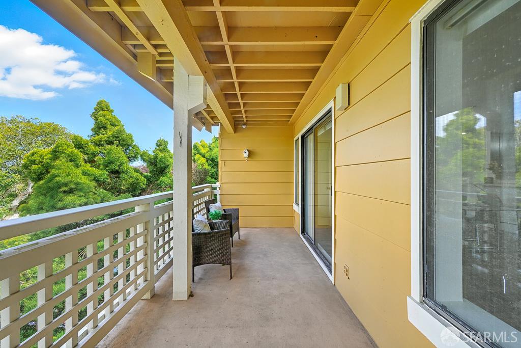Detail Gallery Image 38 of 54 For 305 Oak Ct, Daly City,  CA 94014 - 3 Beds | 2 Baths