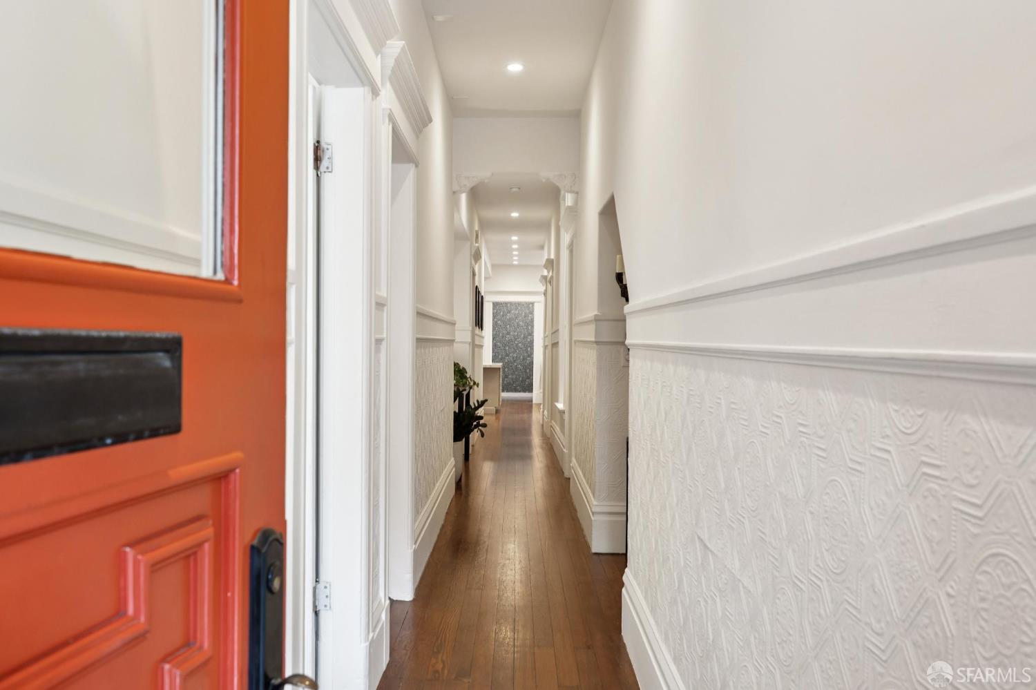 Photo #5: 425066044 Listing 