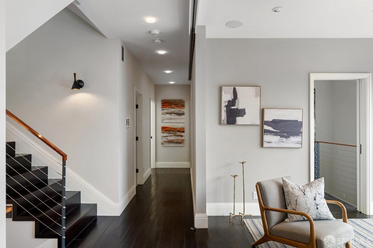 Detail Gallery Image 56 of 90 For 2635 Lyon St, San Francisco,  CA 94123 - 7 Beds | 4/1 Baths