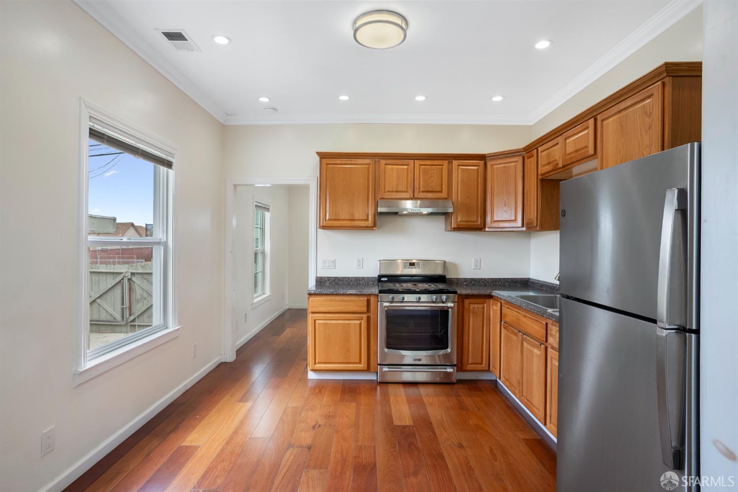 Detail Gallery Image 19 of 32 For 3834 Waller Ave, Richmond,  CA 94804 - 2 Beds | 1 Baths