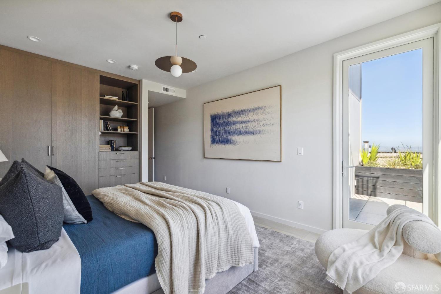 Detail Gallery Image 29 of 60 For 479 28th St, San Francisco,  CA 94131 - 7 Beds | 6/1 Baths