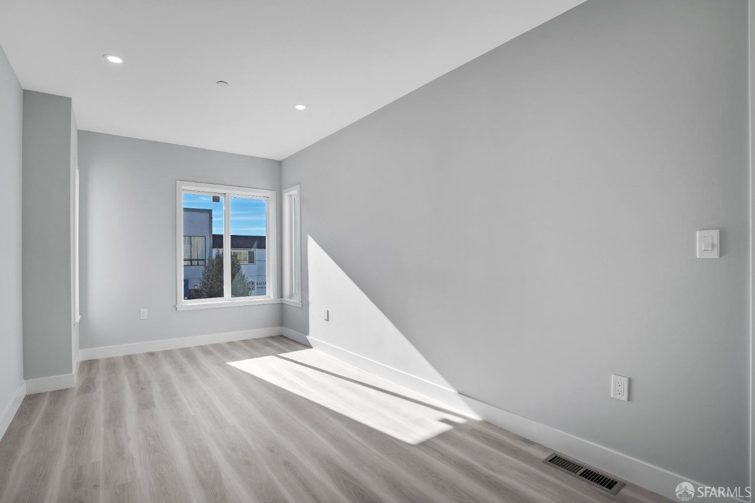 Detail Gallery Image 49 of 89 For 1640 Taraval St, San Francisco,  CA 94116 - – Beds | – Baths