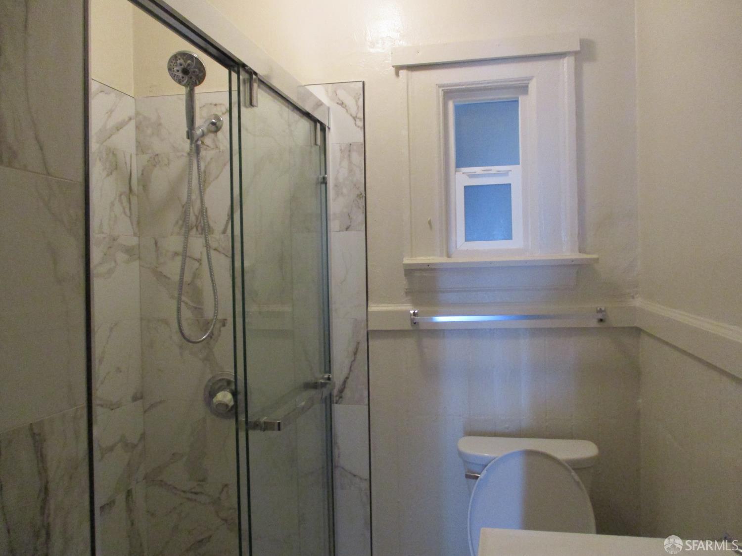 Detail Gallery Image 18 of 49 For 321 Santa Clara Ave, Oakland,  CA 94610 - 4 Beds | 4 Baths