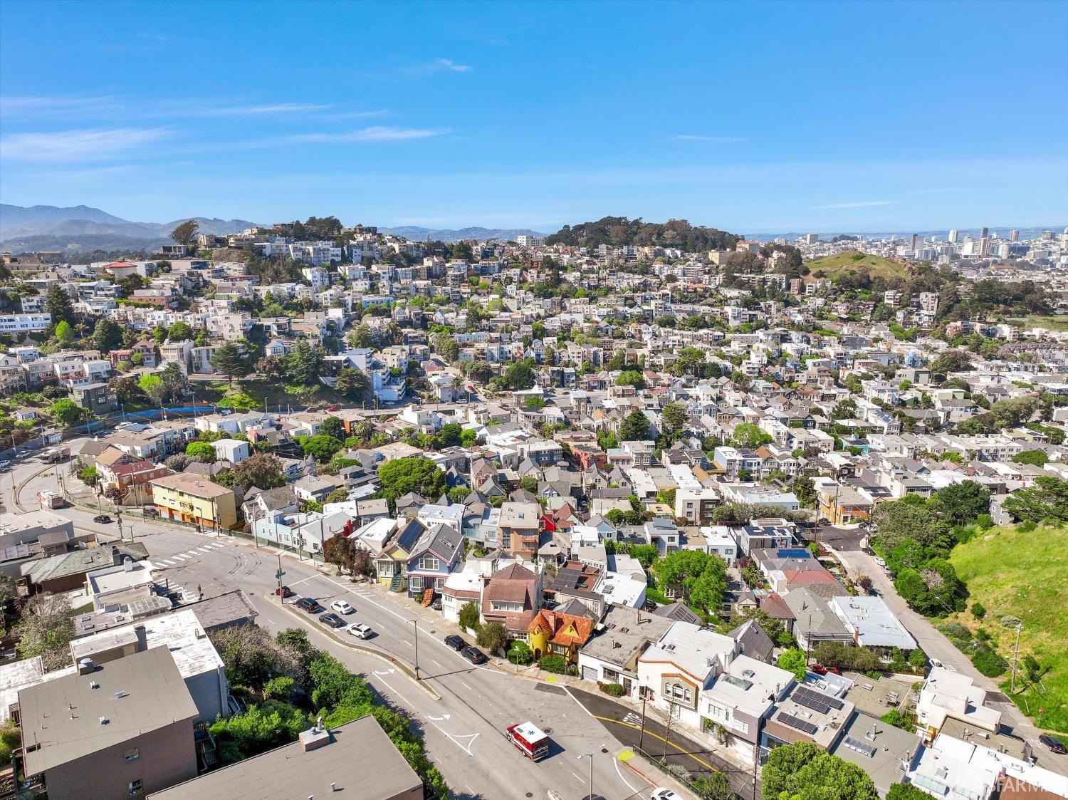 Detail Gallery Image 45 of 46 For 3412 Market St, San Francisco,  CA 94114 - 3 Beds | 2 Baths