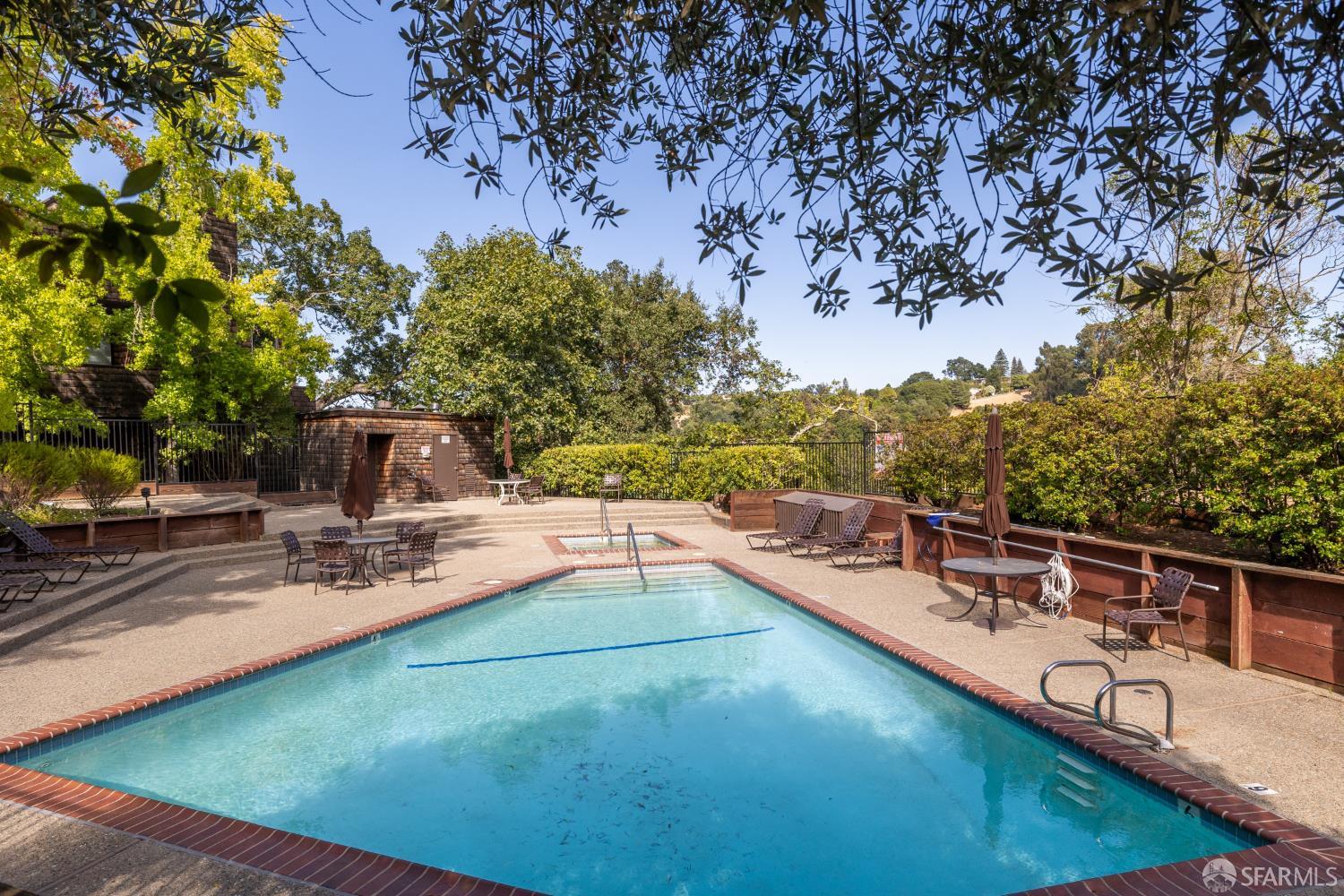 Detail Gallery Image 48 of 50 For 214 the Knoll, Orinda,  CA 94563 - 3 Beds | 3 Baths