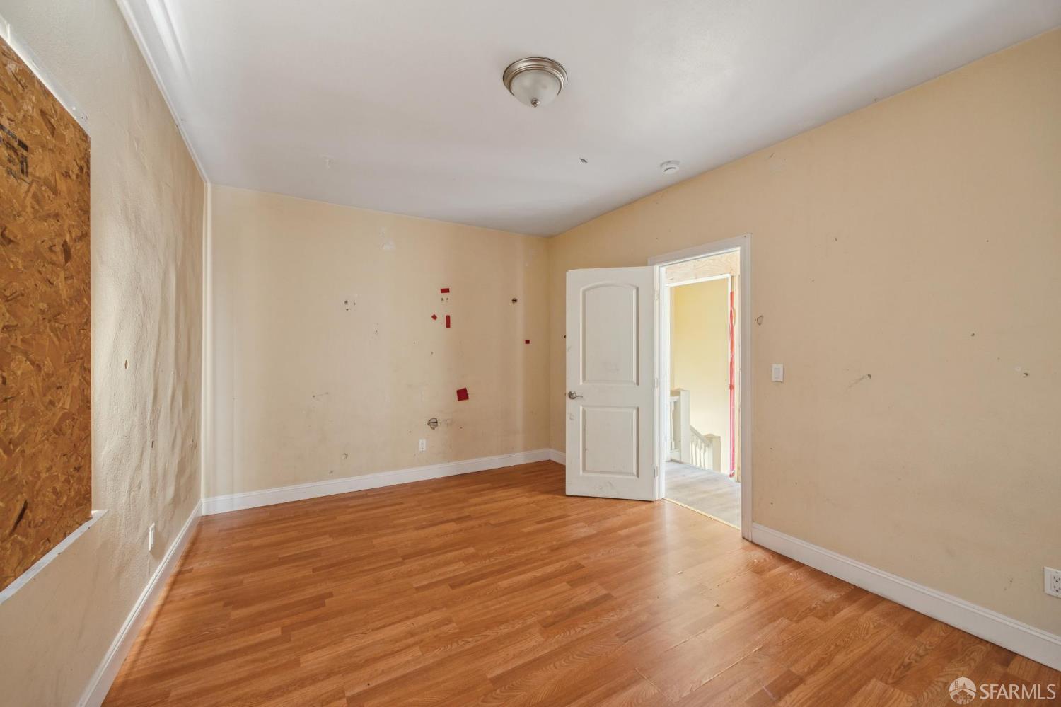 Detail Gallery Image 20 of 31 For 1005 E 12th St, Oakland,  CA 94606 - 4 Beds | 2 Baths