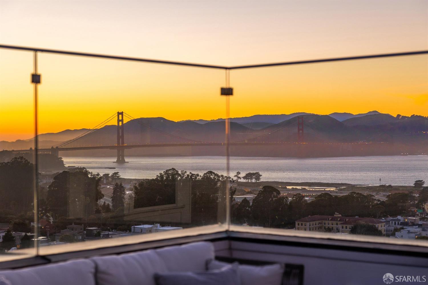 Detail Gallery Image 35 of 65 For 2730 Vallejo St, San Francisco,  CA 94123 - 6 Beds | 4/2 Baths