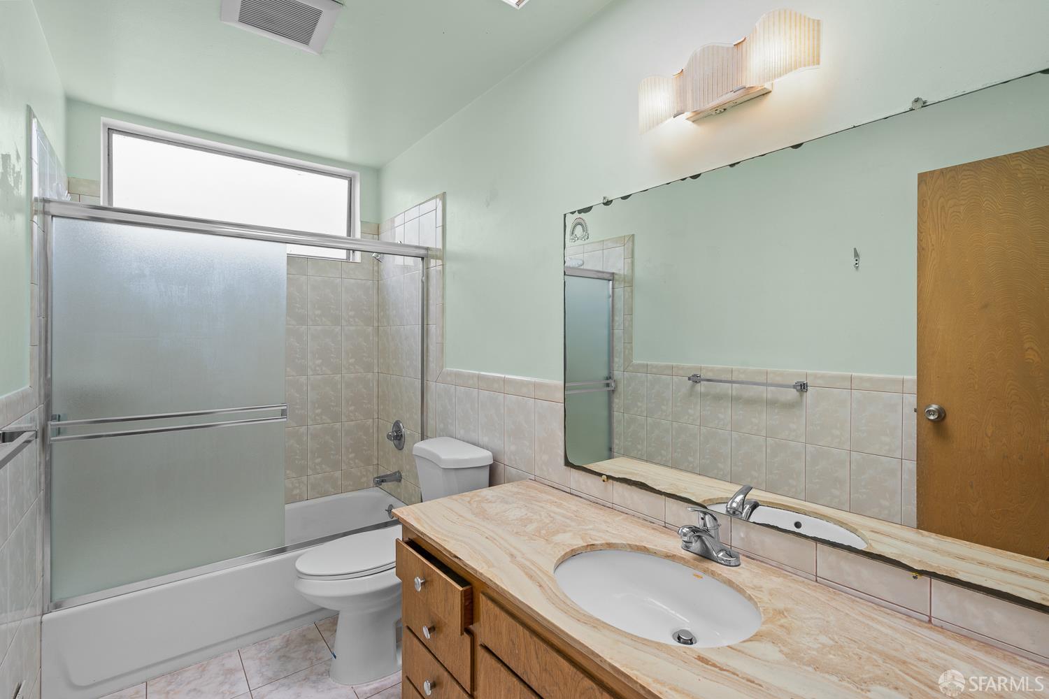 Detail Gallery Image 13 of 27 For 83 Parkside Ave, Daly City,  CA 94015 - 3 Beds | 2/1 Baths