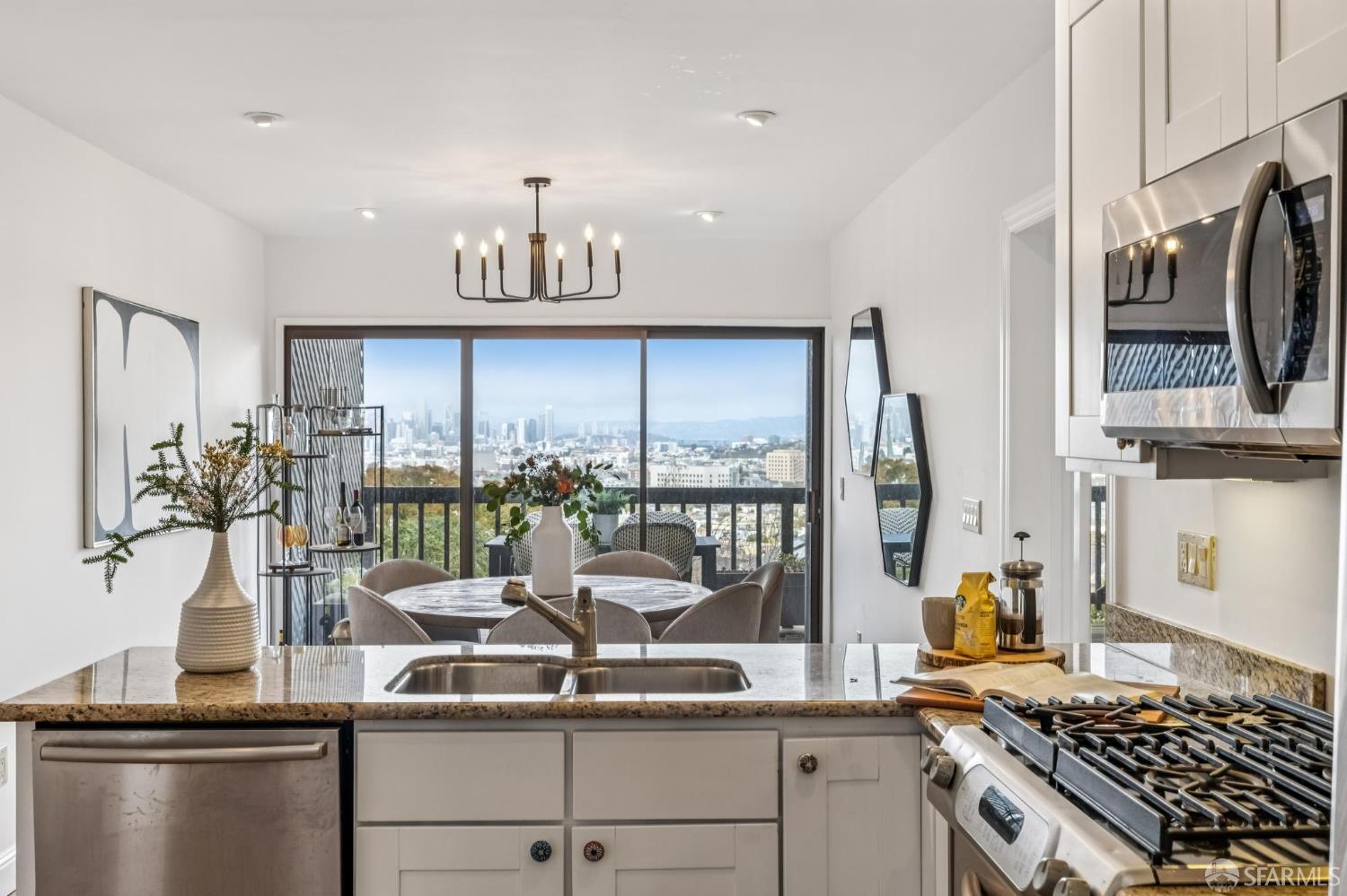 Detail Gallery Image 35 of 54 For 129 Laidley St, San Francisco,  CA 94131 - 2 Beds | 2 Baths