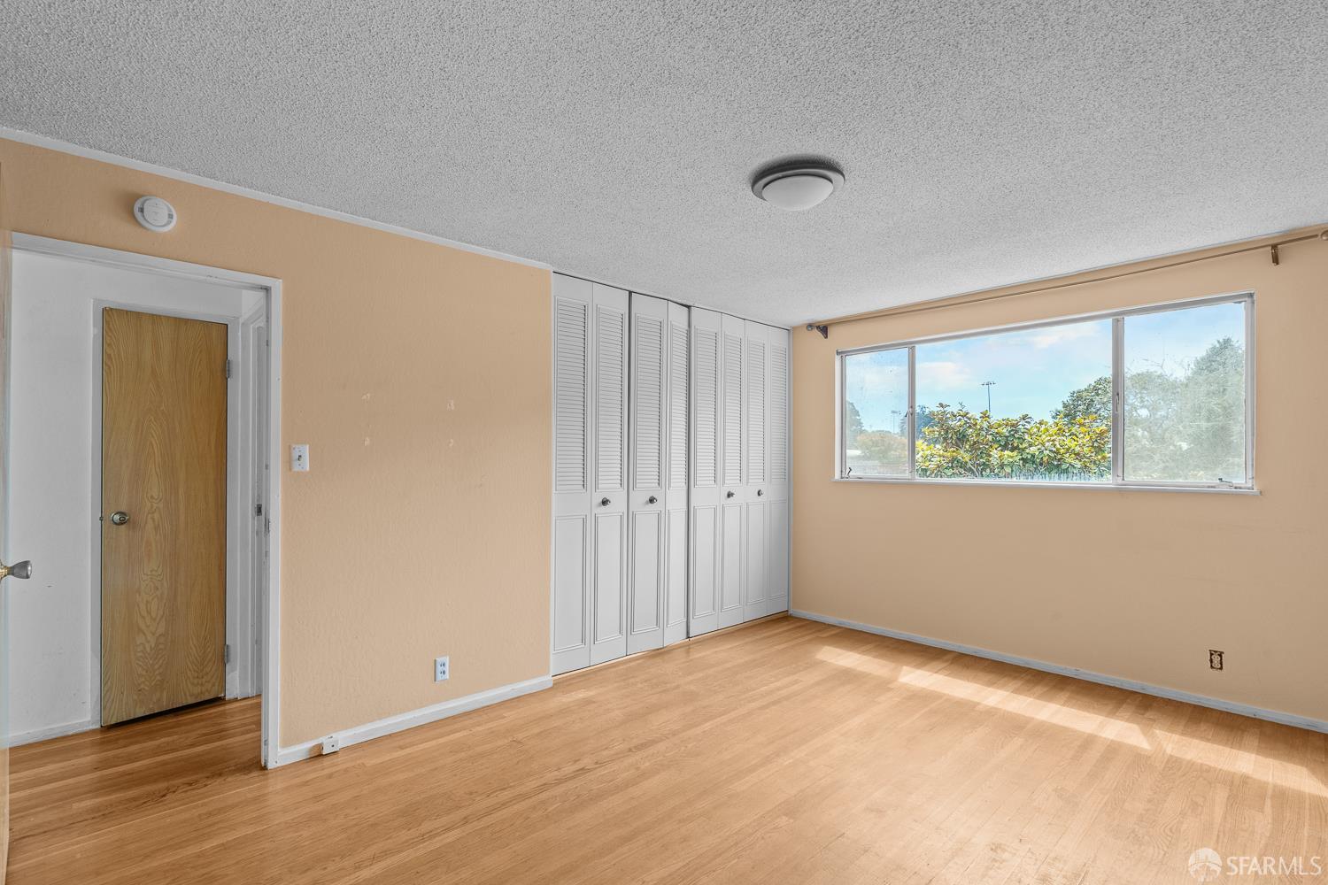 Detail Gallery Image 11 of 27 For 83 Parkside Ave, Daly City,  CA 94015 - 3 Beds | 2/1 Baths