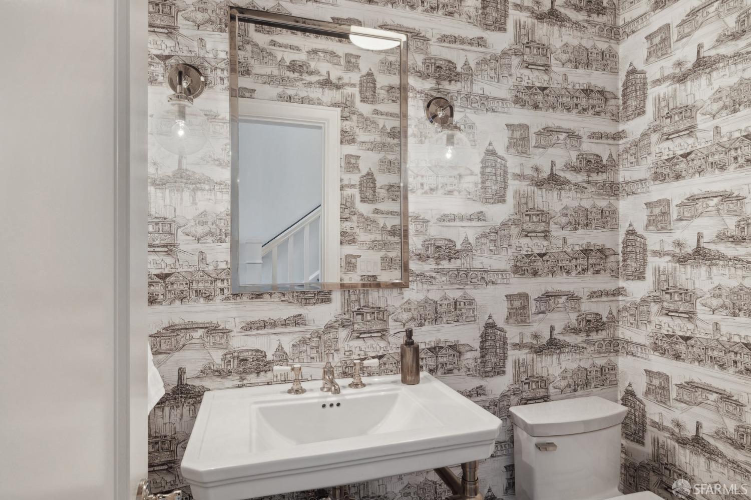 Detail Gallery Image 55 of 65 For 2730 Vallejo St, San Francisco,  CA 94123 - 6 Beds | 4/2 Baths