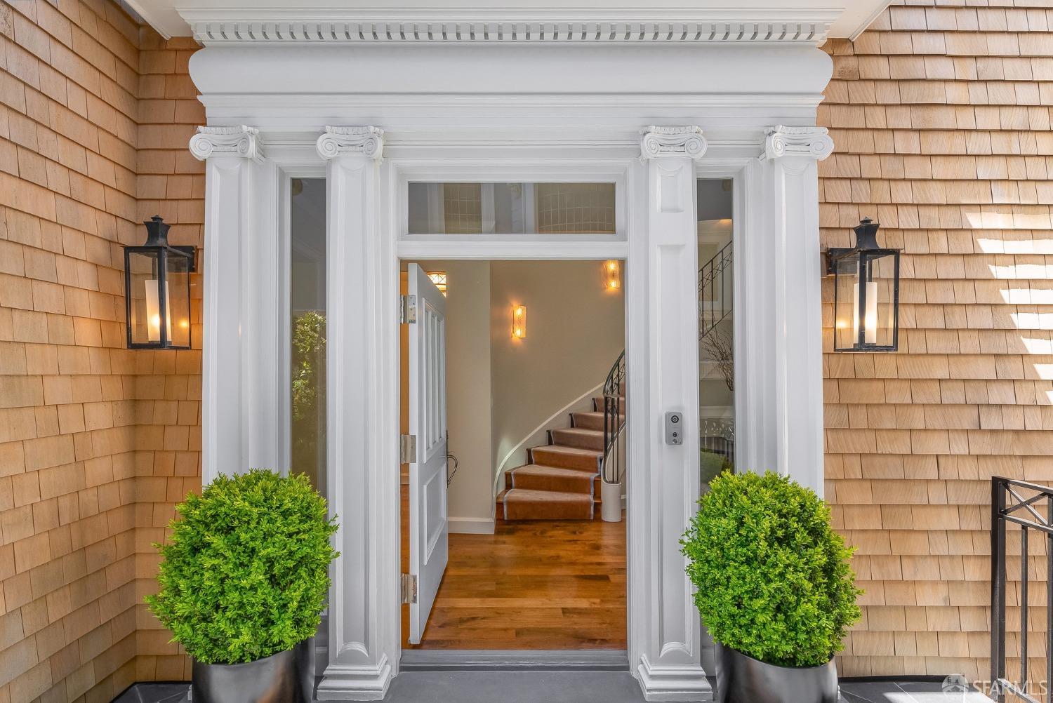 Detail Gallery Image 7 of 65 For 2730 Vallejo St, San Francisco,  CA 94123 - 6 Beds | 4/2 Baths
