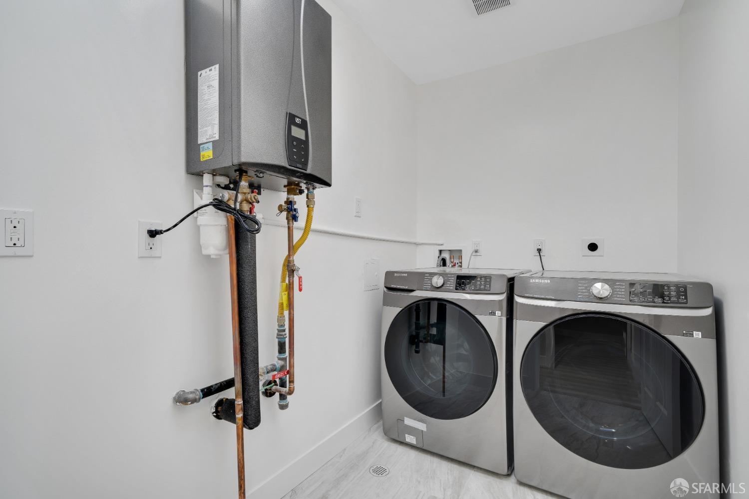 Detail Gallery Image 23 of 89 For 1640 Taraval St, San Francisco,  CA 94116 - – Beds | – Baths