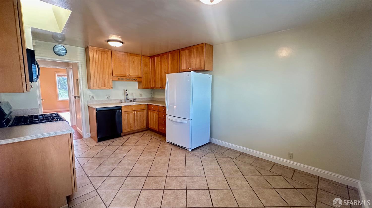Detail Gallery Image 22 of 45 For 2322 39th Ave, San Francisco,  CA 94116 - 3 Beds | 1 Baths