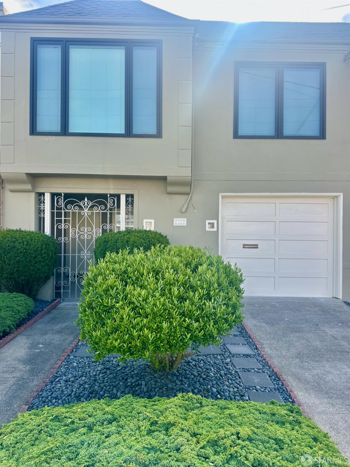 Detail Gallery Image 2 of 45 For 2322 39th Ave, San Francisco,  CA 94116 - 3 Beds | 1 Baths