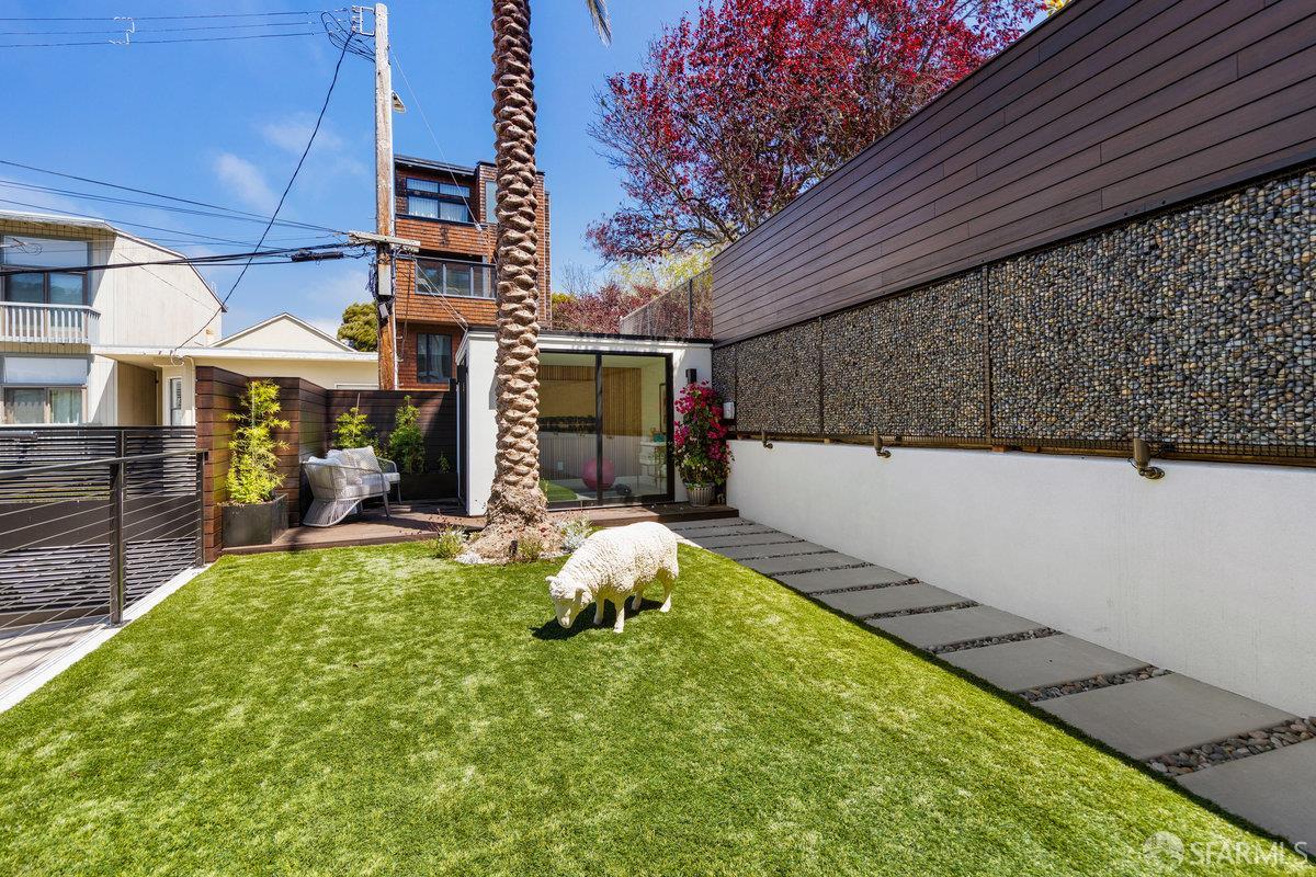 Detail Gallery Image 52 of 64 For 2762 Filbert St, San Francisco,  CA 94123 - – Beds | – Baths