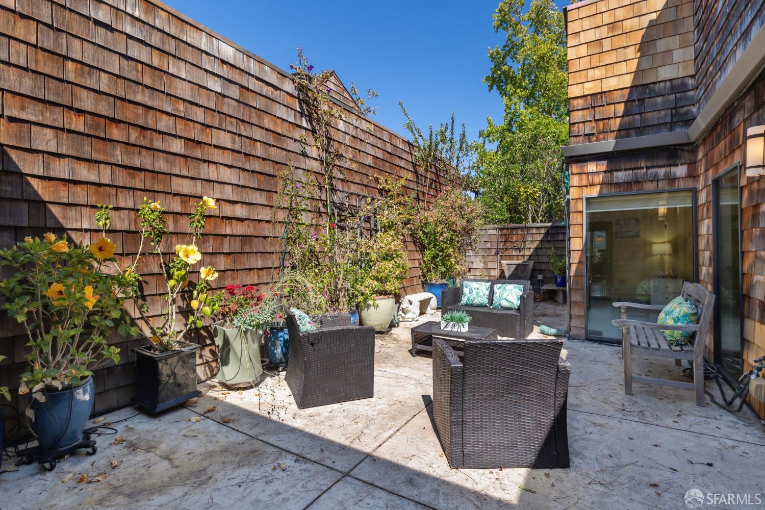 Detail Gallery Image 22 of 50 For 214 the Knoll, Orinda,  CA 94563 - 3 Beds | 3 Baths