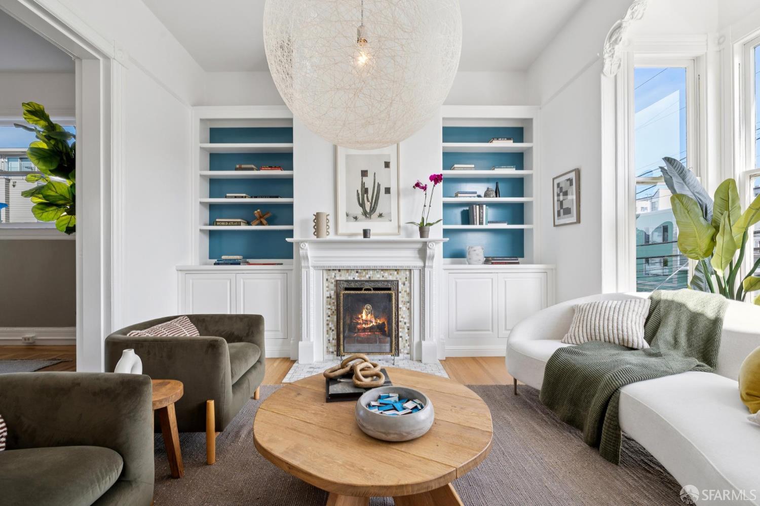 Detail Gallery Image 2 of 37 For 2838 Golden Gate Ave, San Francisco,  CA 94123 - 5 Beds | 2 Baths