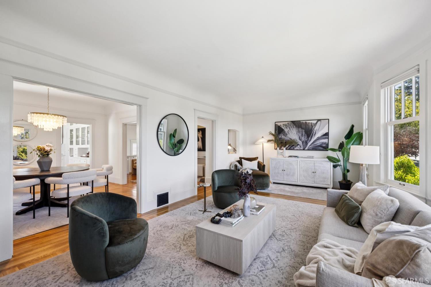 Detail Gallery Image 9 of 28 For 978 Clayton St, San Francisco,  CA 94117 - 2 Beds | 1/1 Baths