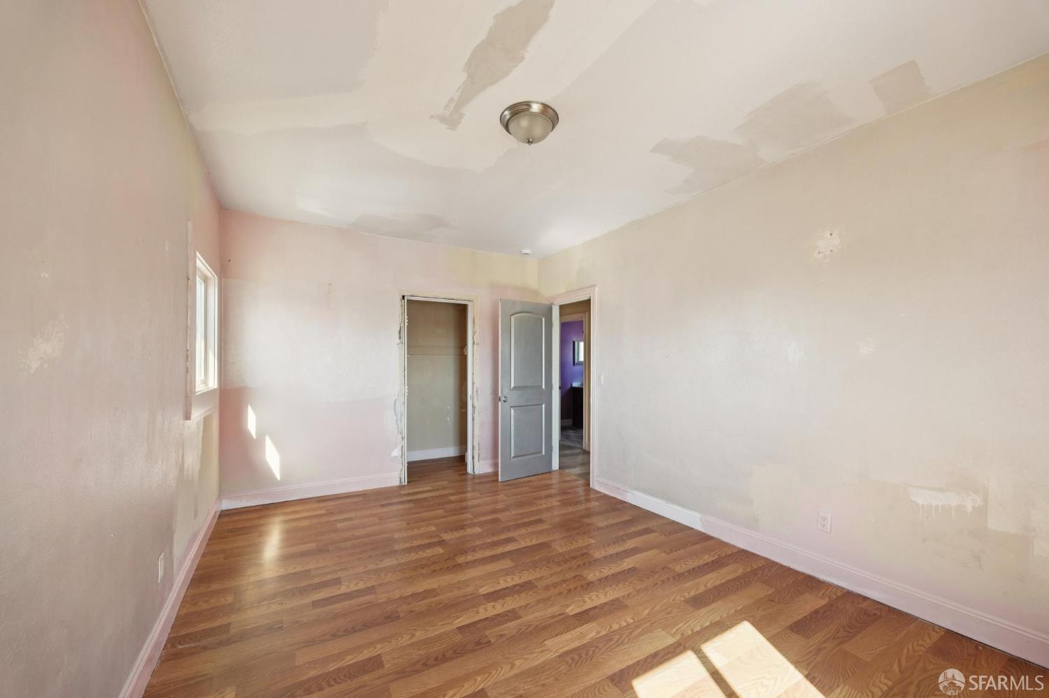Detail Gallery Image 24 of 31 For 1005 E 12th St, Oakland,  CA 94606 - 4 Beds | 2 Baths