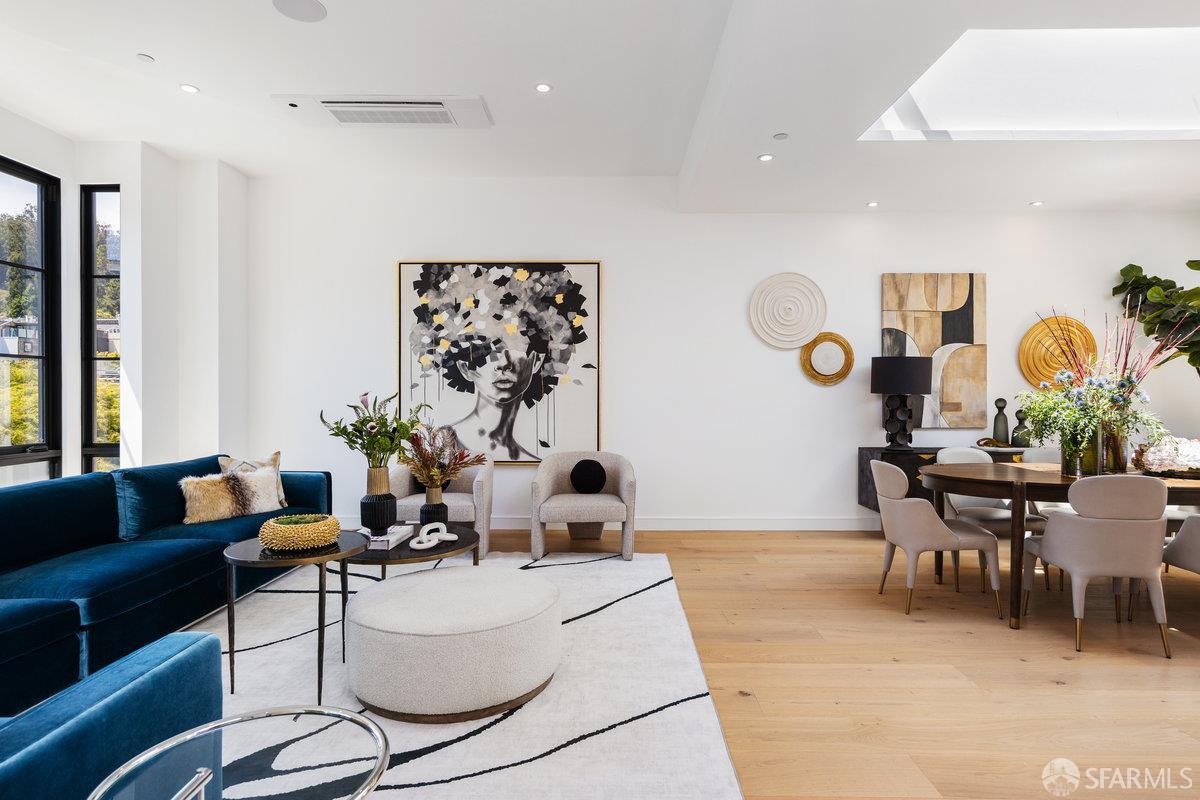 Detail Gallery Image 5 of 64 For 2762 Filbert St, San Francisco,  CA 94123 - 5 Beds | 5/2 Baths