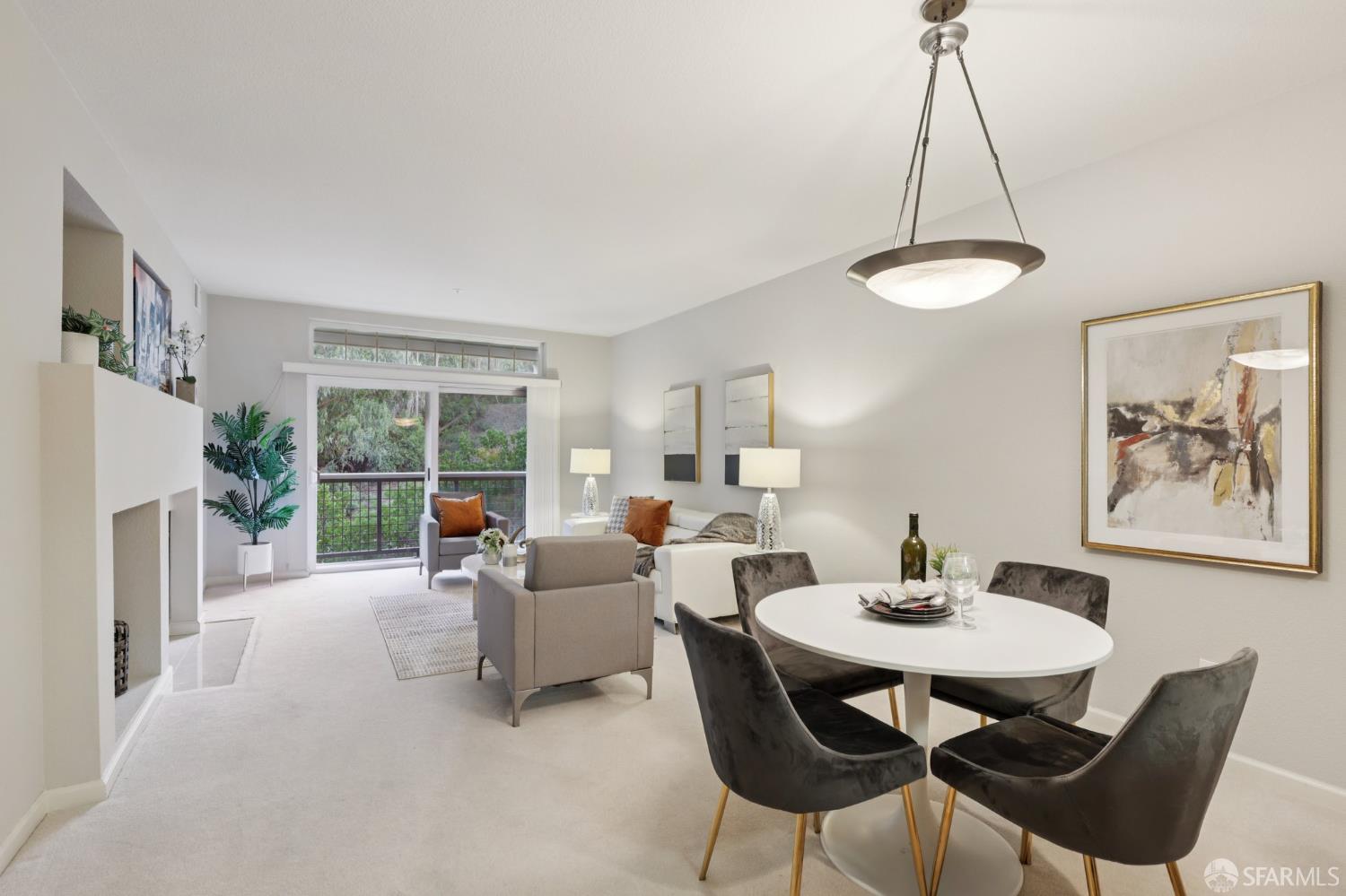 Detail Gallery Image 4 of 24 For 124 Elfin Ct, Brisbane,  CA 94005 - 2 Beds | 2 Baths
