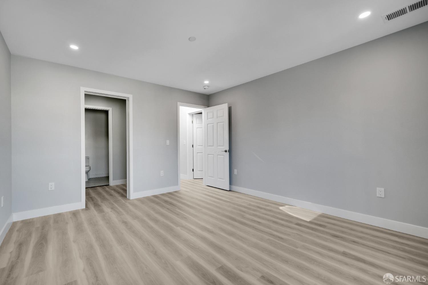Detail Gallery Image 26 of 89 For 1640 Taraval St, San Francisco,  CA 94116 - – Beds | – Baths