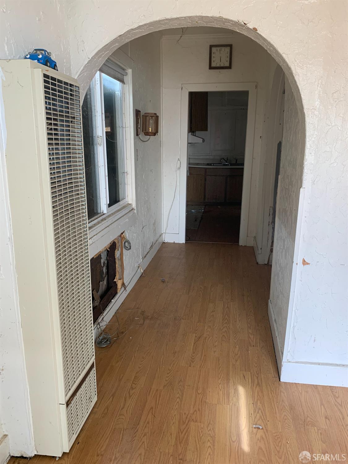 Detail Gallery Image 8 of 13 For 271 Granada Ave, San Francisco,  CA 94112 - 1 Beds | 1 Baths