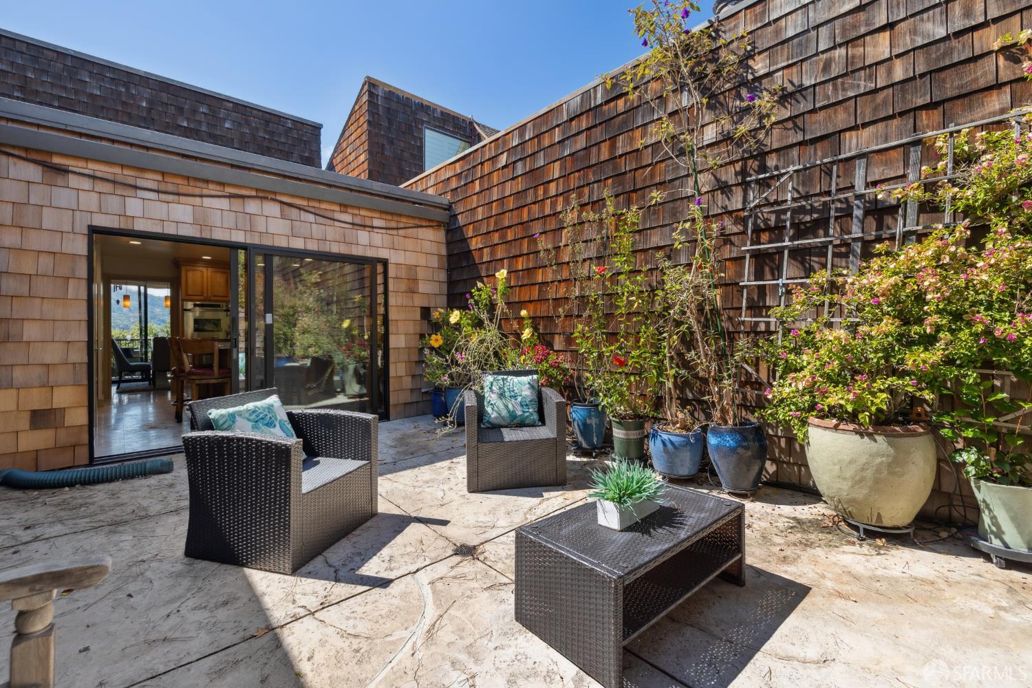 Detail Gallery Image 20 of 50 For 214 the Knoll, Orinda,  CA 94563 - 3 Beds | 3 Baths