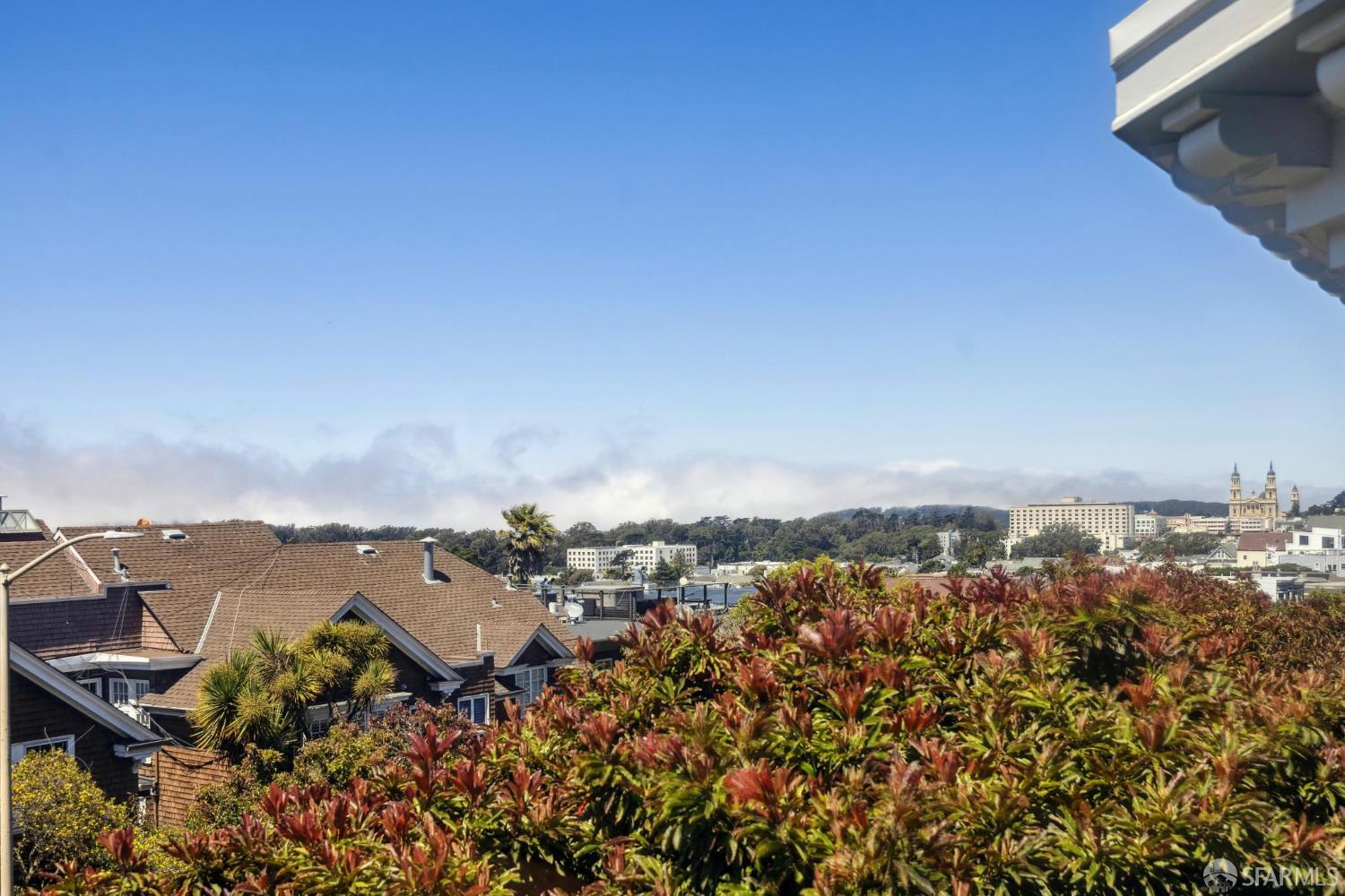 Detail Gallery Image 26 of 28 For 978 Clayton St, San Francisco,  CA 94117 - 2 Beds | 1/1 Baths