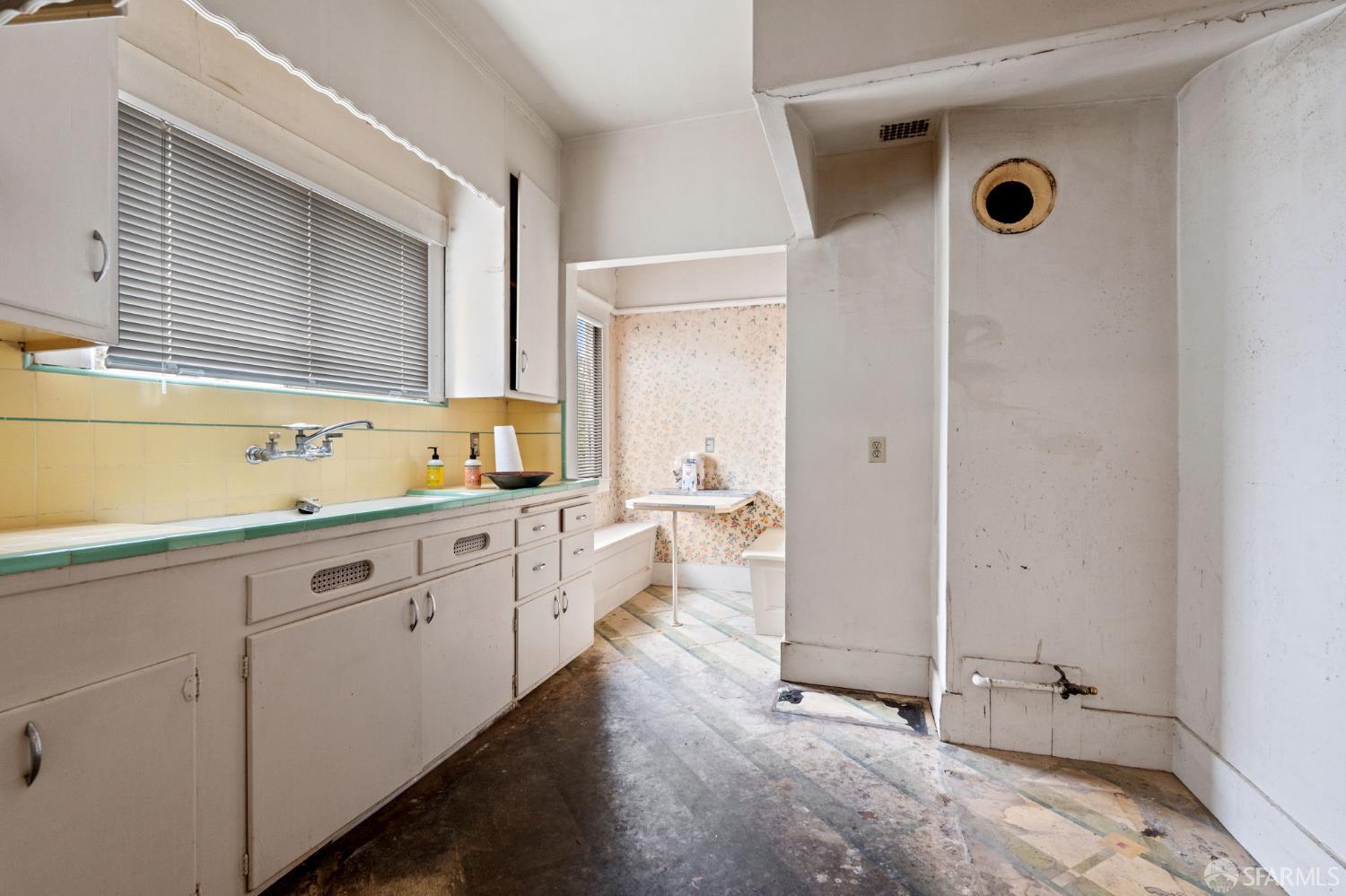 Detail Gallery Image 11 of 65 For 1849 Cedar St, Berkeley,  CA 94703 - – Beds | – Baths