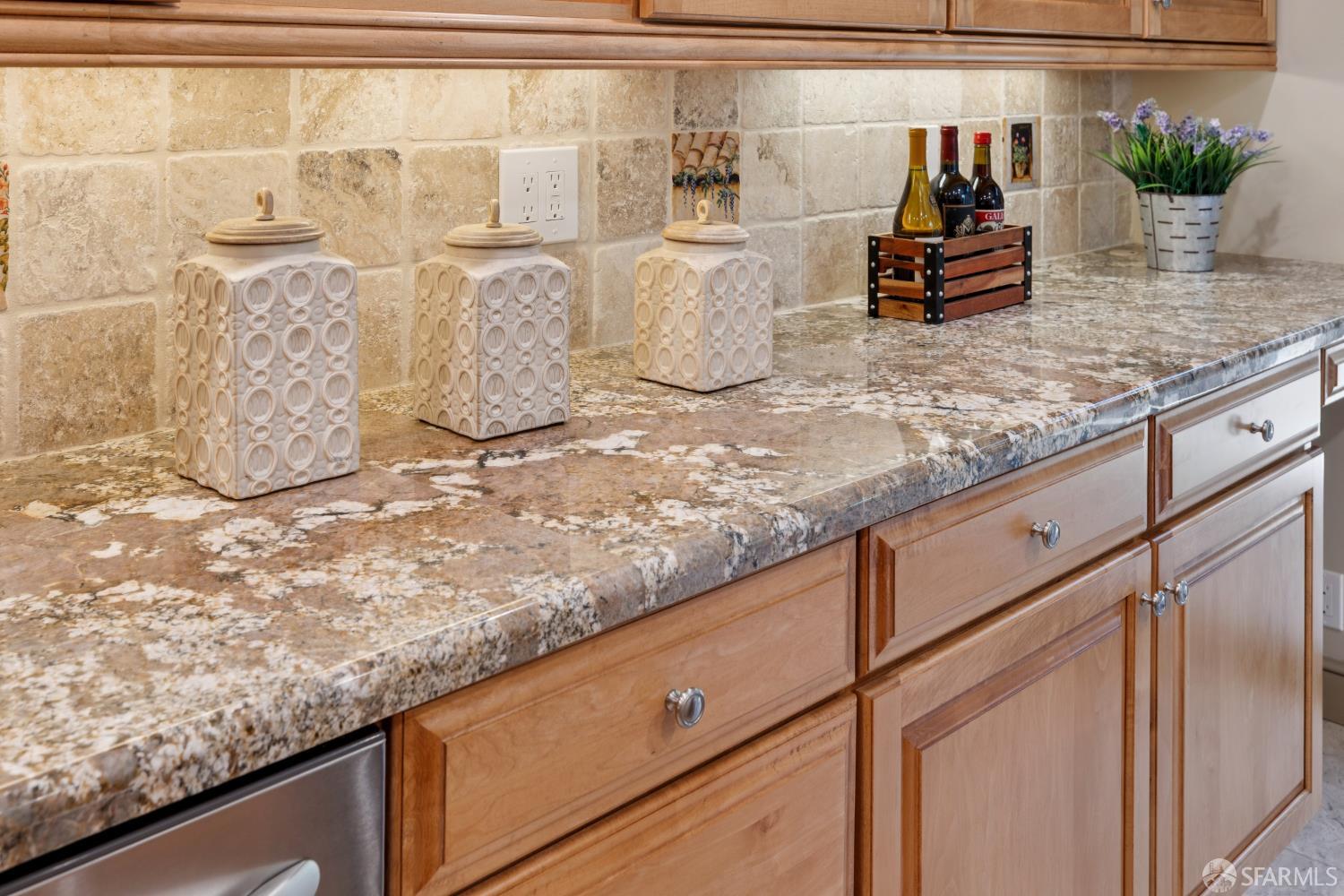 Detail Gallery Image 19 of 50 For 214 the Knoll, Orinda,  CA 94563 - 3 Beds | 3 Baths