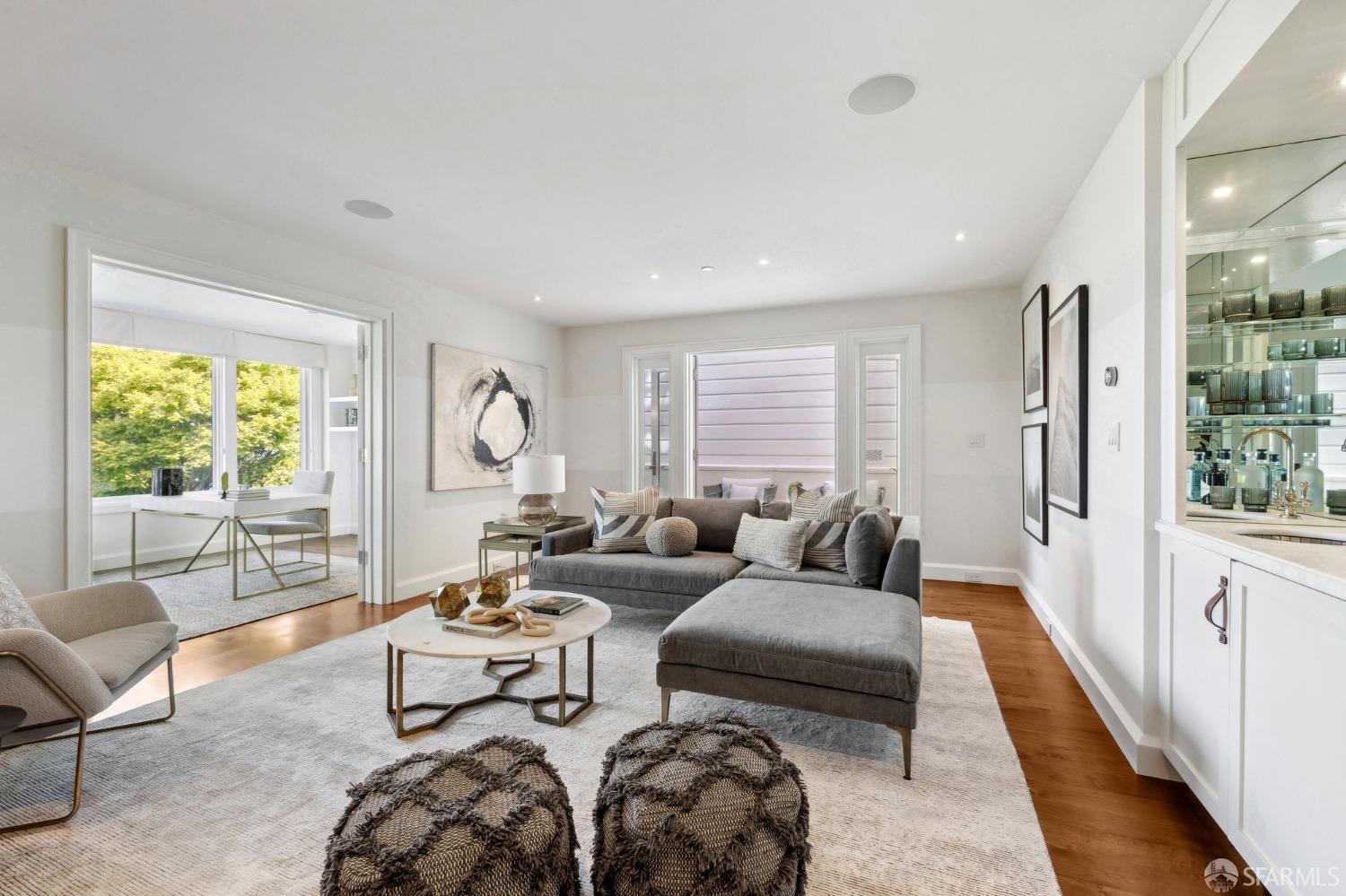 Detail Gallery Image 43 of 65 For 2730 Vallejo St, San Francisco,  CA 94123 - 6 Beds | 4/2 Baths