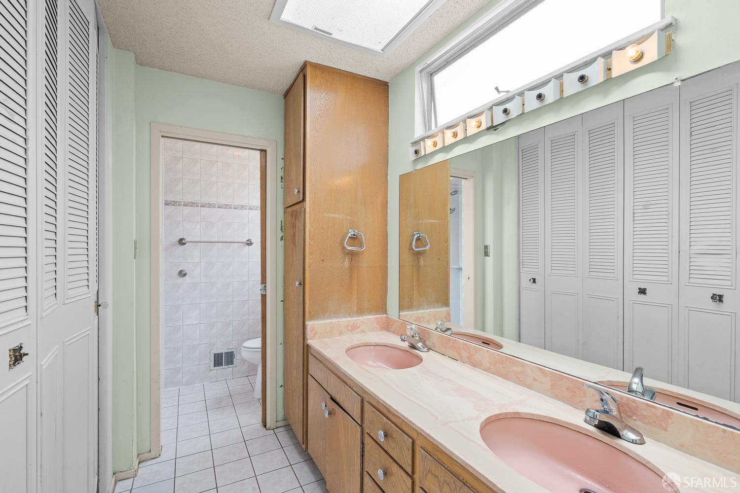 Detail Gallery Image 9 of 27 For 83 Parkside Ave, Daly City,  CA 94015 - 3 Beds | 2/1 Baths