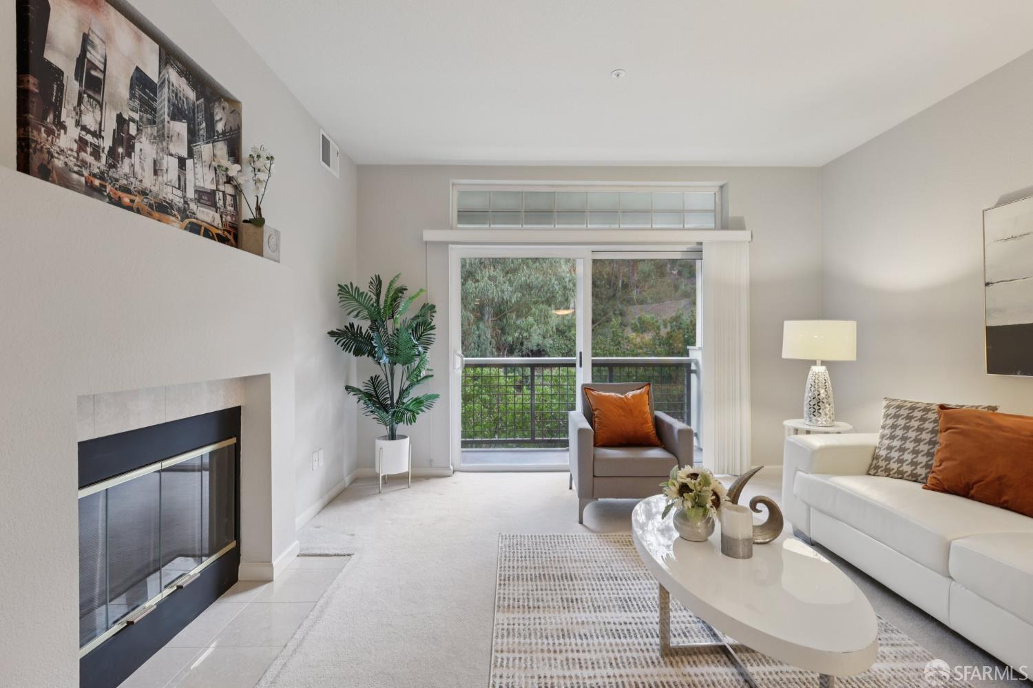 Detail Gallery Image 5 of 24 For 124 Elfin Ct, Brisbane,  CA 94005 - 2 Beds | 2 Baths