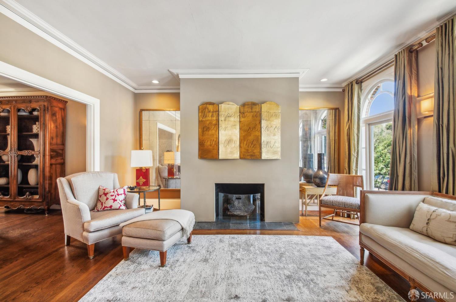 Photo #3: 425066860 Listing 