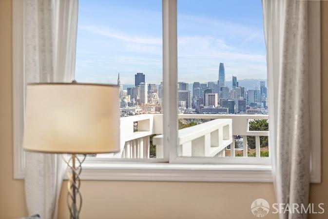 Detail Gallery Image 12 of 46 For 3412 Market St, San Francisco,  CA 94114 - 3 Beds | 2 Baths