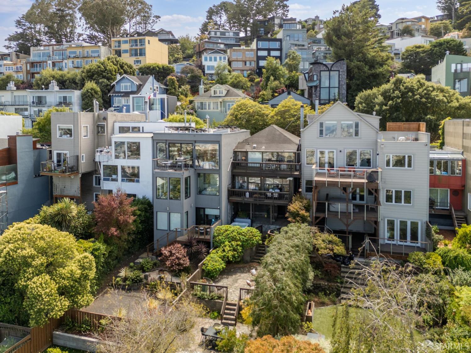 Detail Gallery Image 10 of 54 For 129 Laidley St, San Francisco,  CA 94131 - 2 Beds | 2 Baths