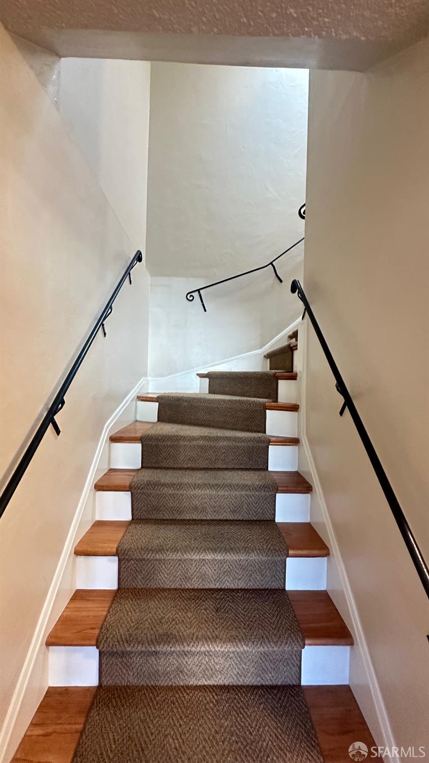 Detail Gallery Image 10 of 45 For 2322 39th Ave, San Francisco,  CA 94116 - 3 Beds | 1 Baths