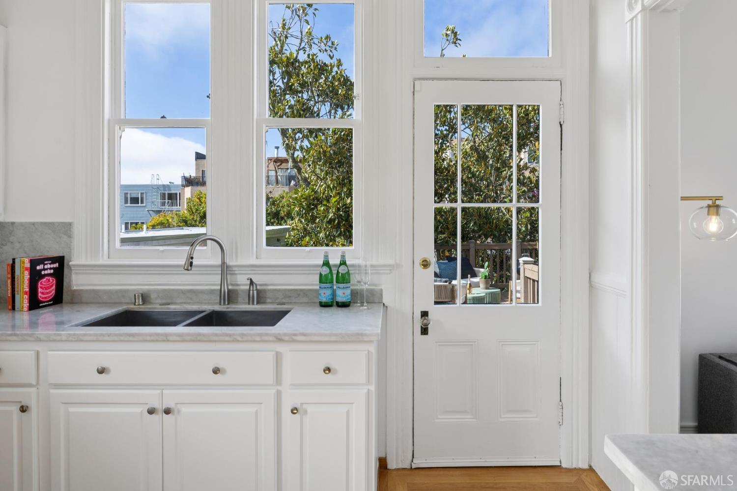 Detail Gallery Image 12 of 37 For 2838 Golden Gate Ave, San Francisco,  CA 94123 - 5 Beds | 2 Baths