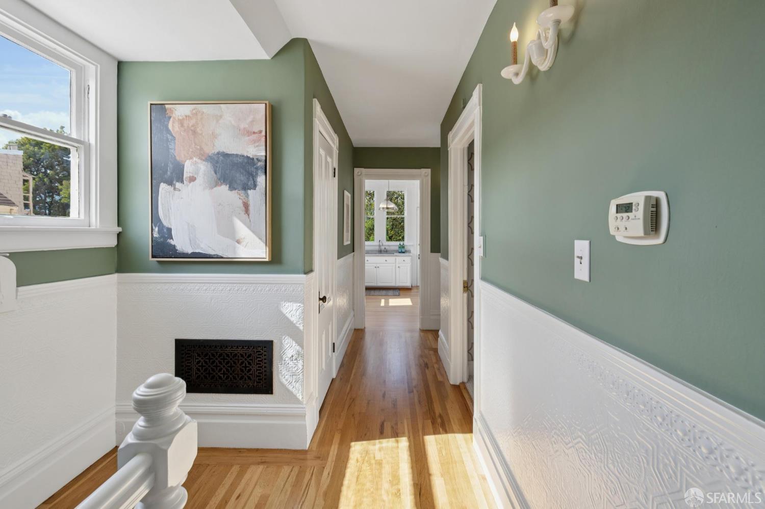 Detail Gallery Image 8 of 37 For 2838 Golden Gate Ave, San Francisco,  CA 94123 - 5 Beds | 2 Baths