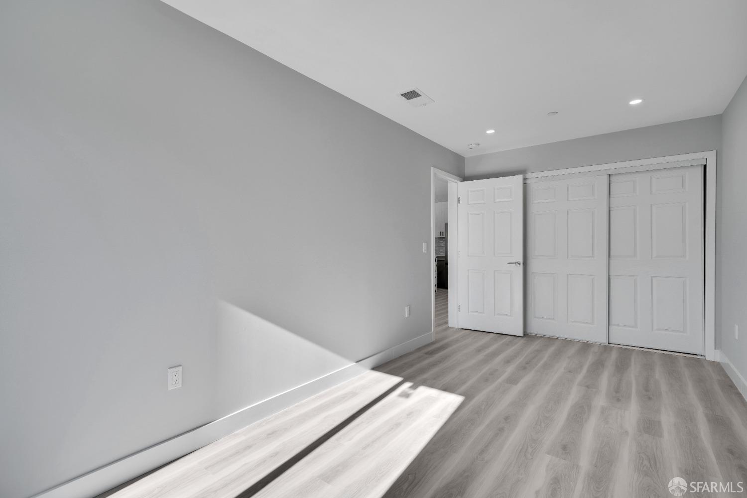 Detail Gallery Image 16 of 89 For 1640 Taraval St, San Francisco,  CA 94116 - – Beds | – Baths