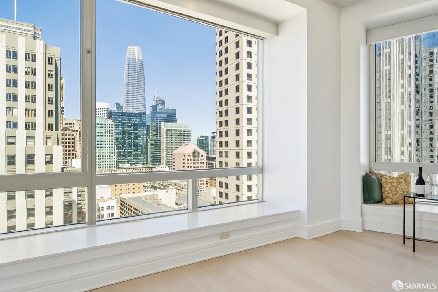 Photo #4: 425029687 Listing 