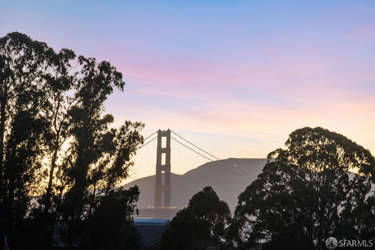 Detail Gallery Image 30 of 64 For 2762 Filbert St, San Francisco,  CA 94123 - 5 Beds | 5/2 Baths