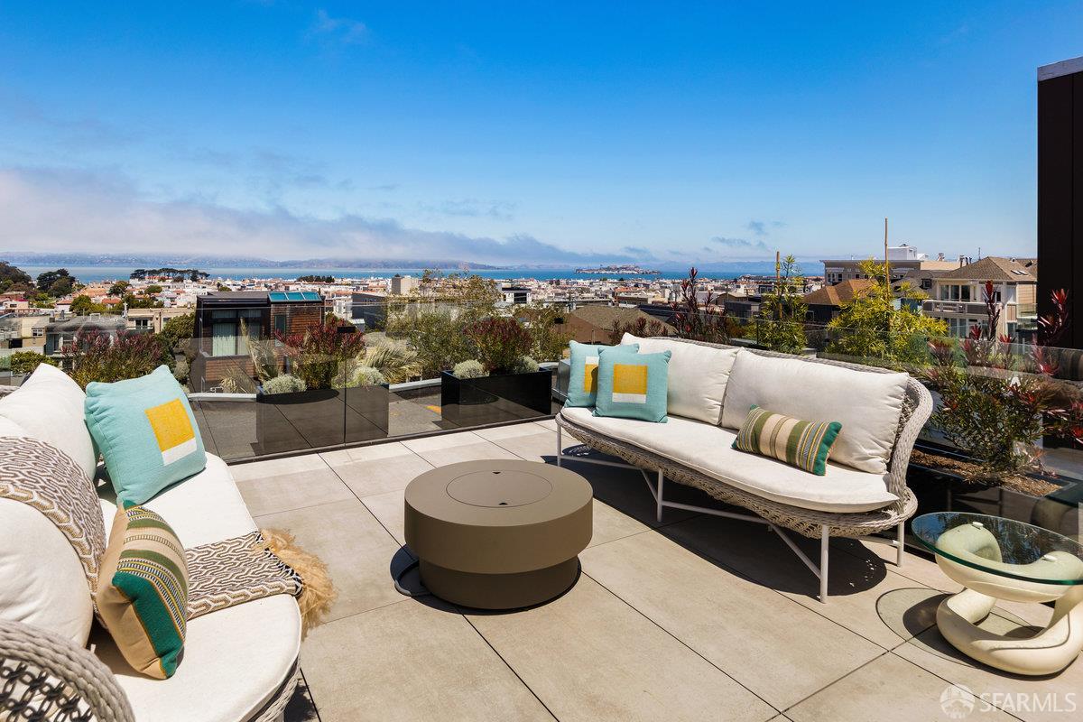 Detail Gallery Image 20 of 64 For 2762 Filbert St, San Francisco,  CA 94123 - – Beds | – Baths