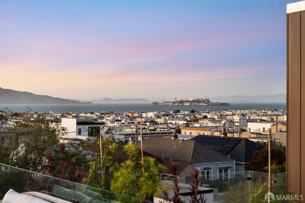 Detail Gallery Image 26 of 64 For 2762 Filbert St, San Francisco,  CA 94123 - – Beds | – Baths