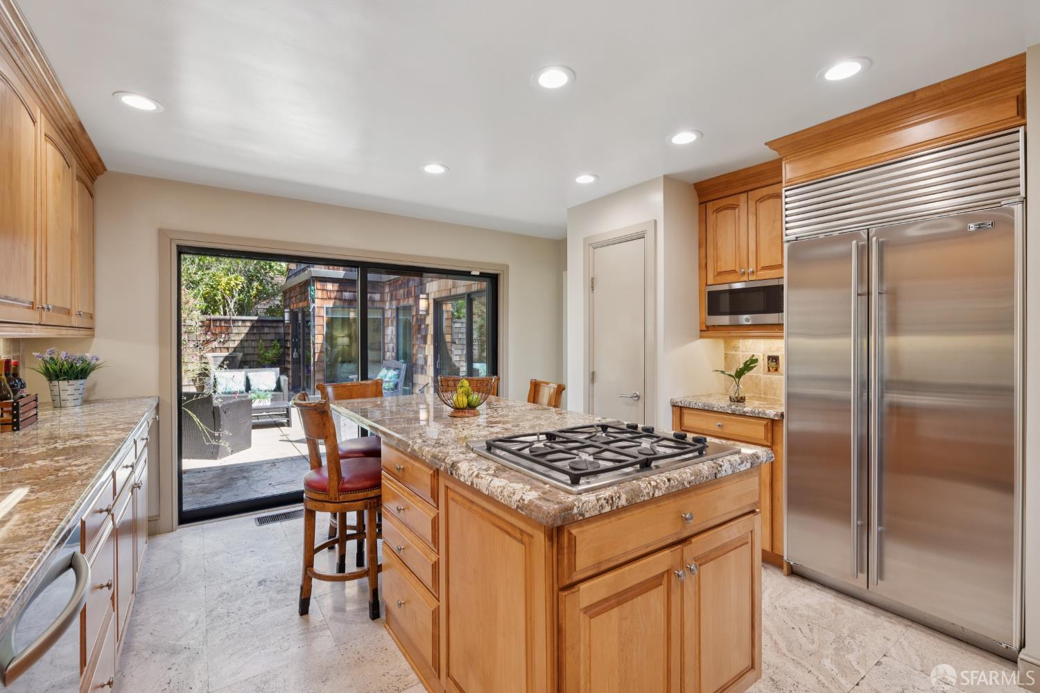 Detail Gallery Image 17 of 50 For 214 the Knoll, Orinda,  CA 94563 - 3 Beds | 3 Baths